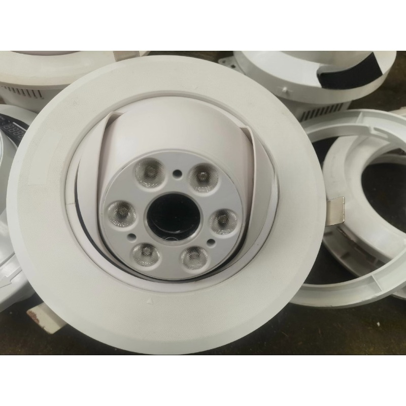 Smart Home Lighting - LED Shaking Head Dyeing Light, RGB